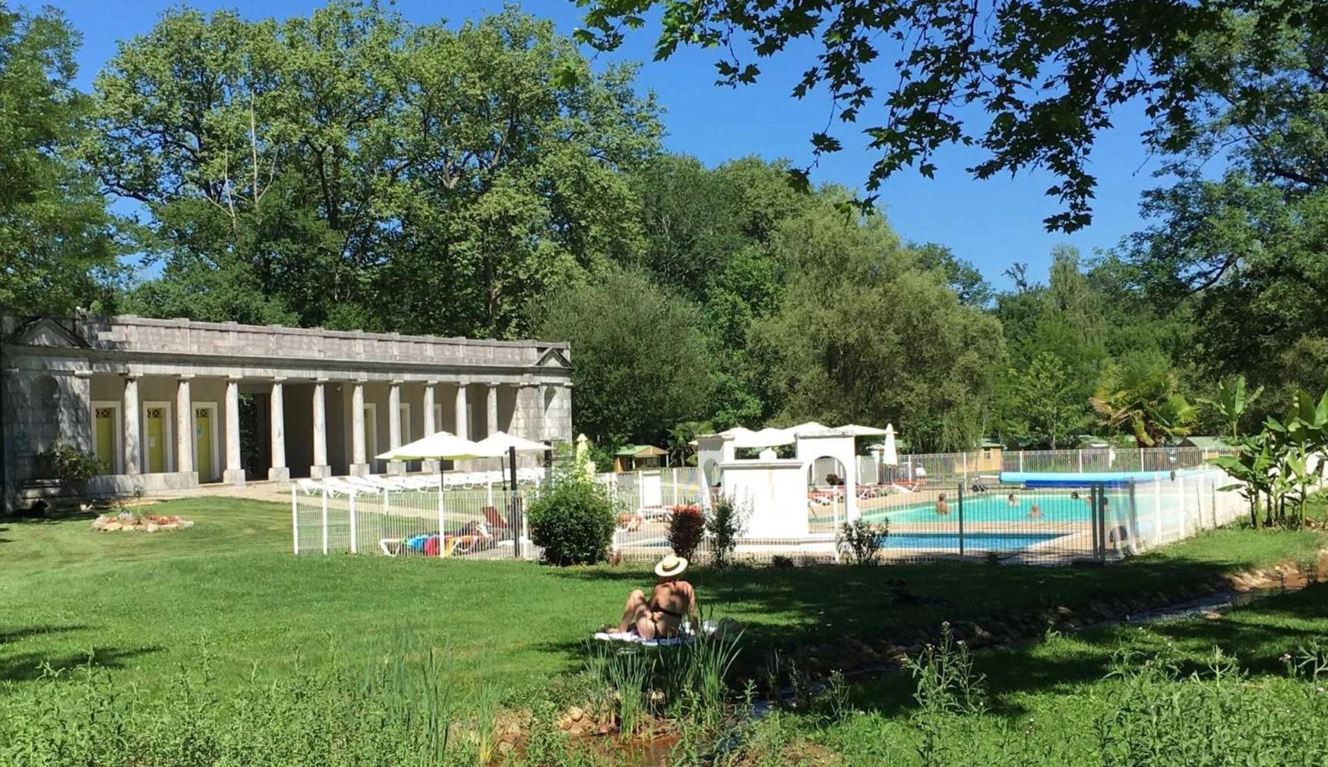 Camping - Piscine - Ccbaieb Montjoie-en-Couserans Exterior photo